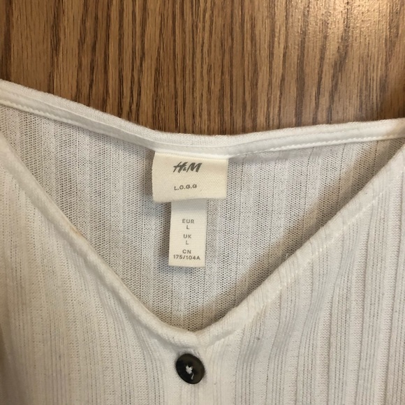 H&M button down tank top - Picture 2 of 2